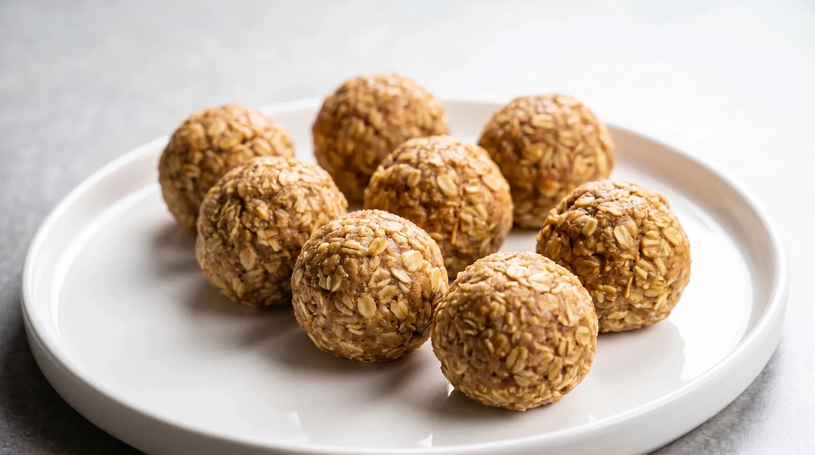 Apfel-Haferflocken-Bällchen (vegan)