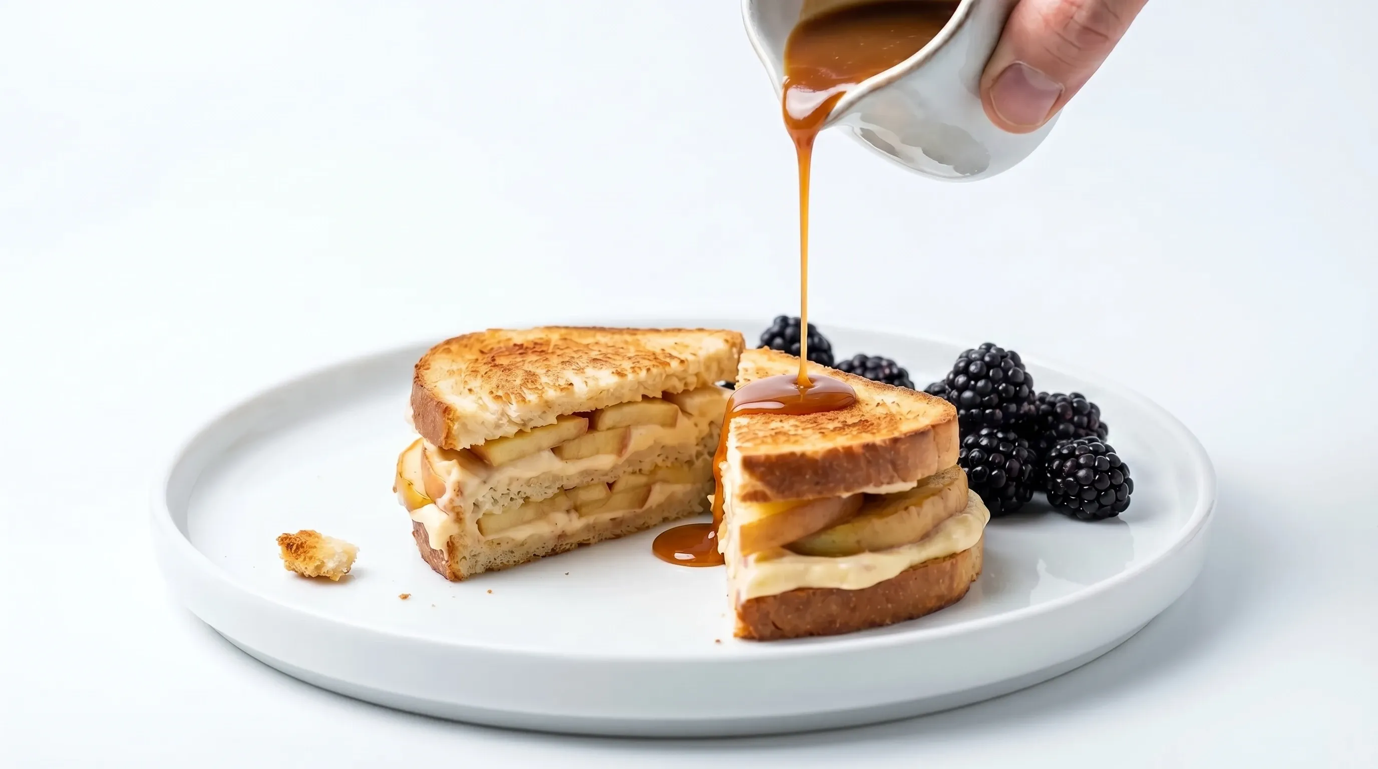 Apfelsandwich mit Cremefüllung
