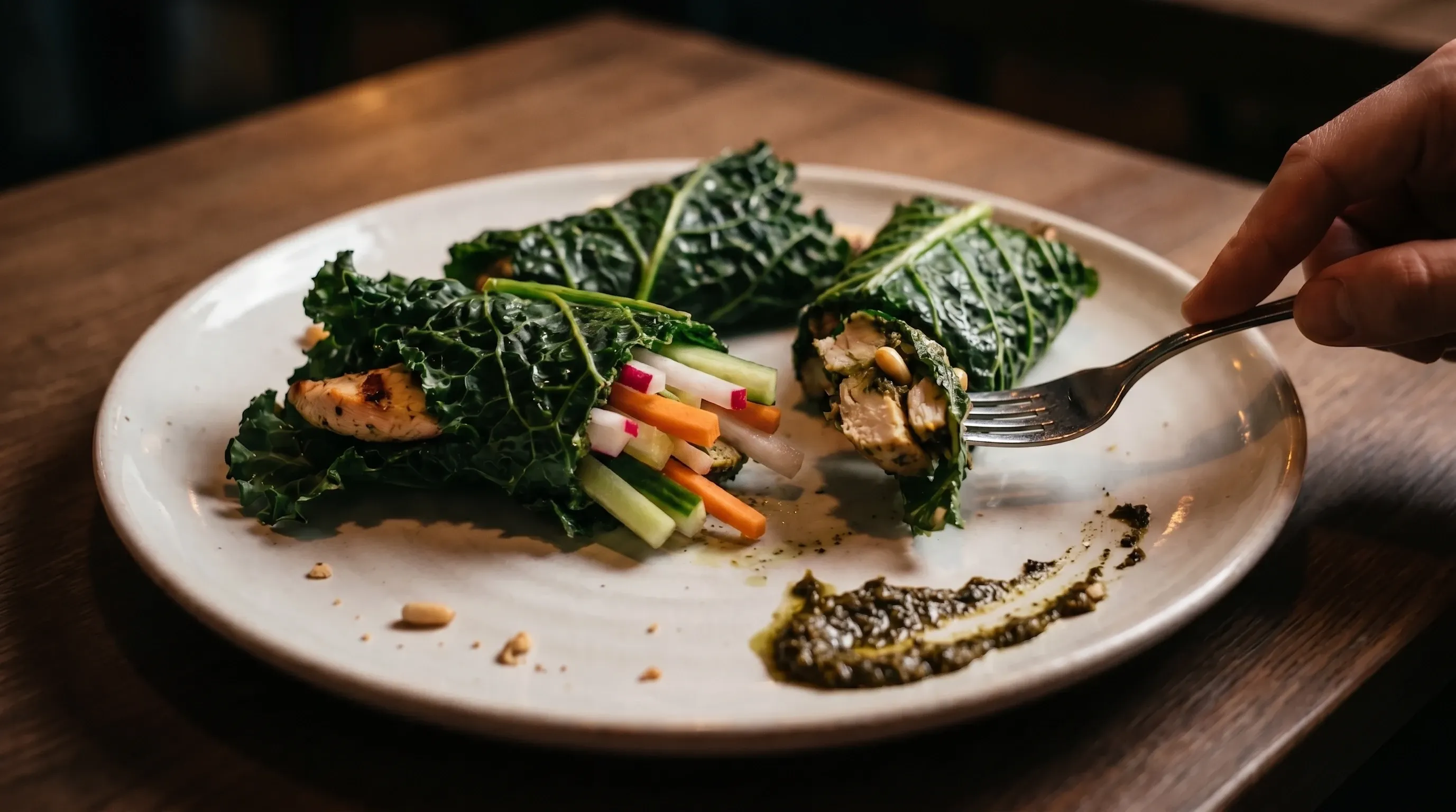 Blattkohl-Wraps mit Hähnchen